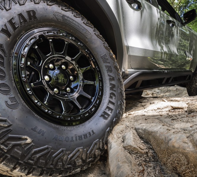 2024 GMC Canyon AT4X AEV Takes The Colorado ZR2 Bison Upscale